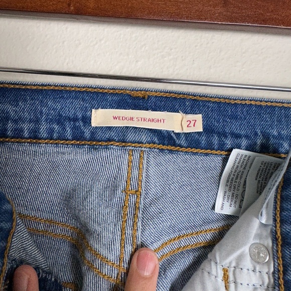 Levi’s medium wash button fly wedgie straight leg high rise jeans 27 - Picture 4 of 5
